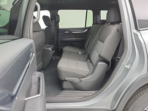 Used 2025 GMC Acadia Elevation AWD/4WD image 50