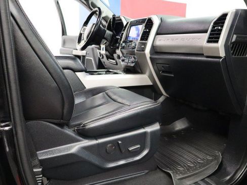 Used 2021 Ford F250 Lariat w/ Lariat Value Package AWD/4WD image 53