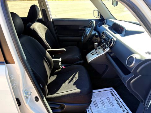 Used 2008 Scion xB image 22