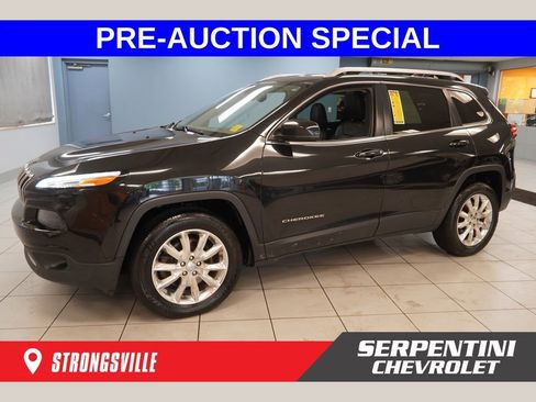 Used 2015 Jeep Cherokee Limited w/ Luxury Group AWD/4WD image 1