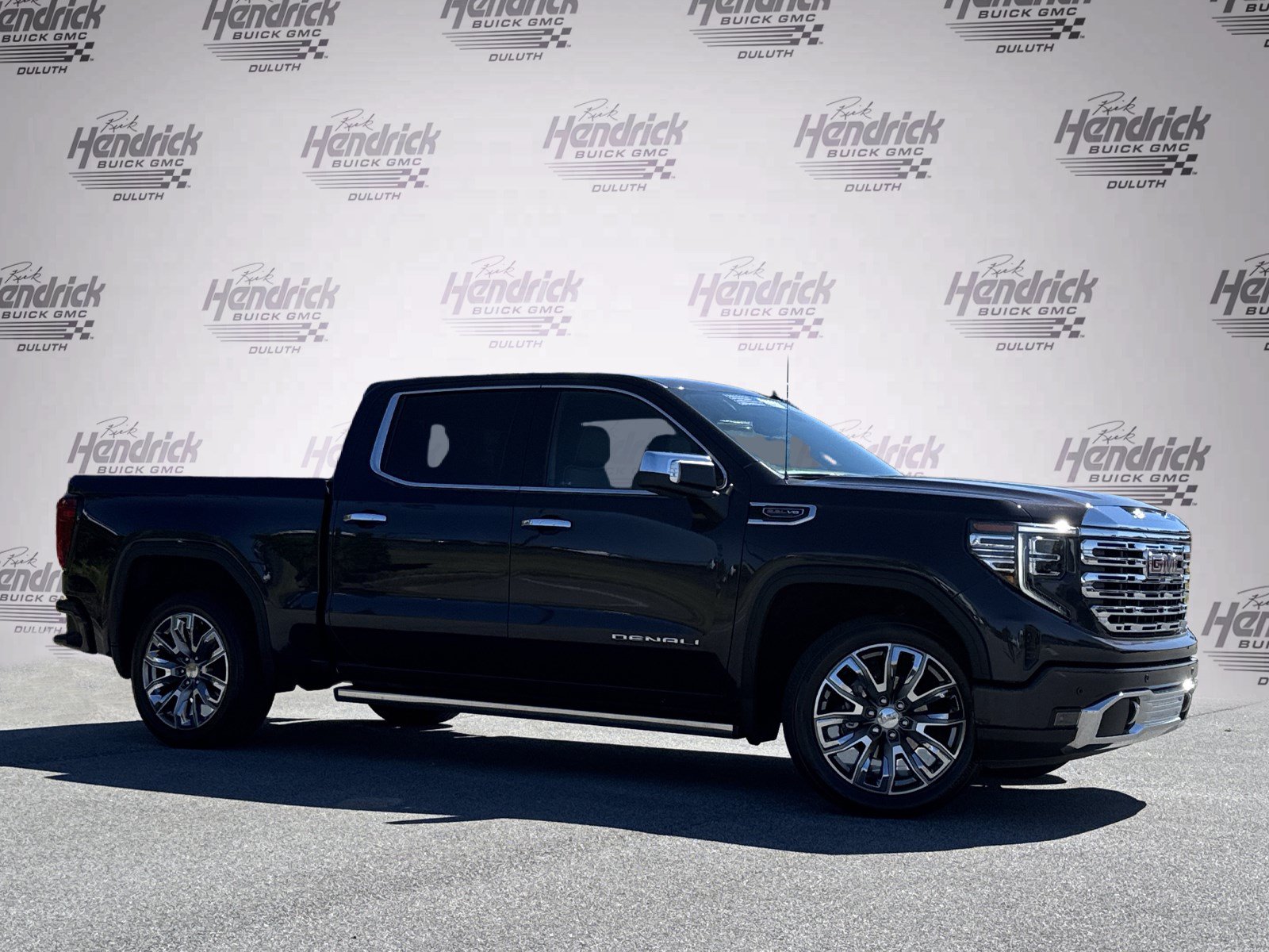 Used 2024 GMC Sierra 1500 Denali w/ Denali Reserve Package AWD/4WD image 2