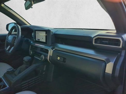 Certified 2025 Toyota 4Runner SR5 AWD/4WD image 24