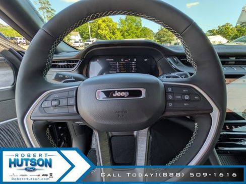 New 2026 Jeep Grand Cherokee L Limited RWD image 21