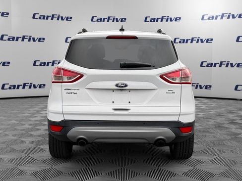 Used 2016 Ford Escape SE w/ Equipment Group 201A image 4