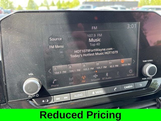 Used 2024 Nissan Pathfinder SV AWD/4WD image 21