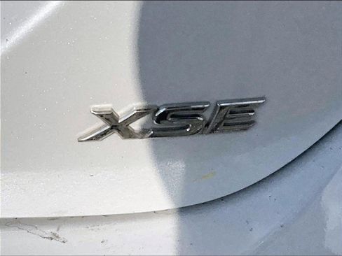 Used 2019 Toyota Camry XSE image 8