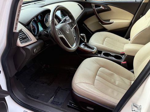 Used 2013 Buick Verano Leather image 9