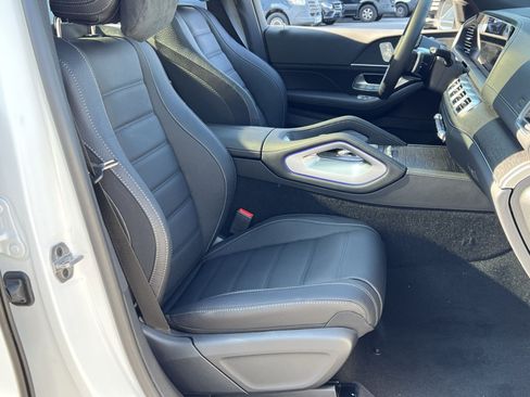 New 2026 Mercedes-Benz GLS 450 4MATIC image 34