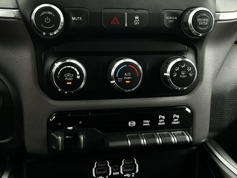 Used 2024 RAM 2500 Big Horn w/ Off Road Package AWD/4WD image 22