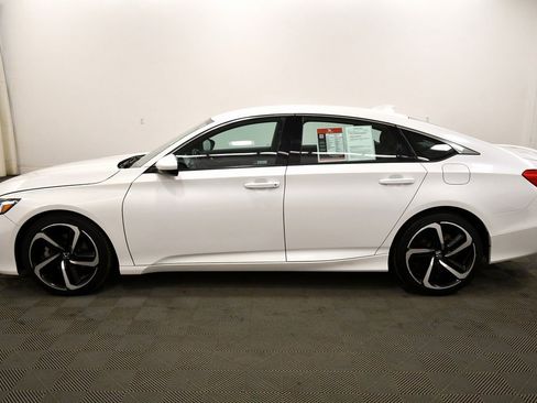 Used 2019 Honda Accord Sport image 4