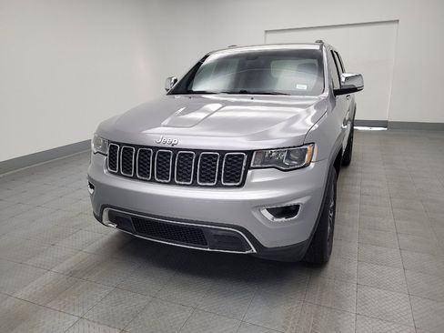Used 2019 Jeep Grand Cherokee Limited AWD/4WD image 15