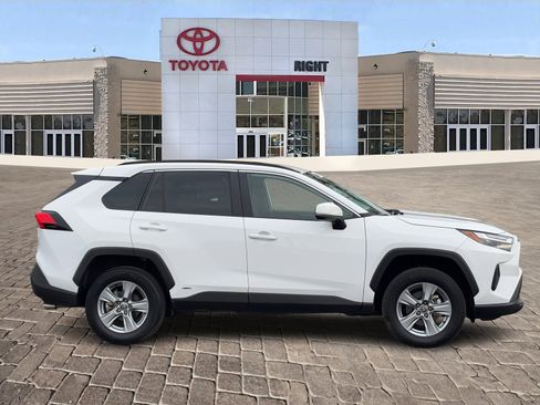 Certified 2025 Toyota RAV4 XLE image 9