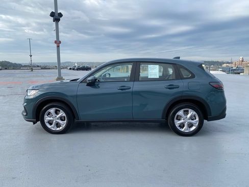 Certified 2024 Honda HR-V LX image 9