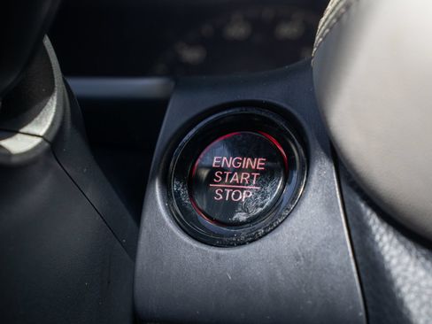Certified 2024 Honda HR-V LX image 31