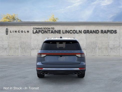 New 2026 Lincoln Aviator Premiere image 5
