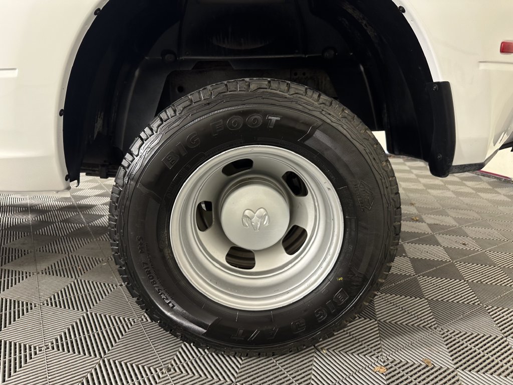 Used 2016 RAM 3500 Tradesman RWD image 37