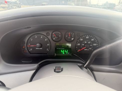 Used 2005 Ford Taurus SE image 16