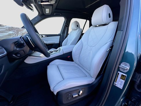 New 2026 BMW X5 sDrive40i image 15