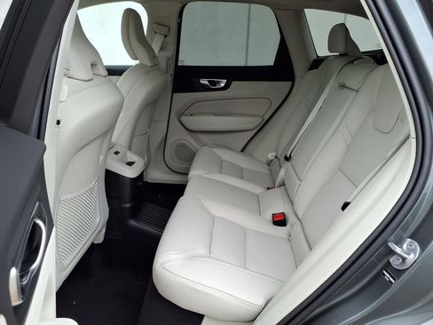 New 2026 Volvo XC60 T8 Ultra w/ Climate Package AWD/4WD image 8