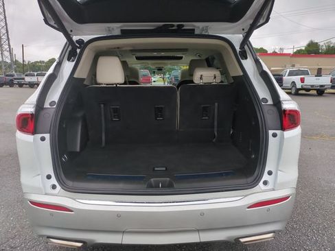 Used 2024 Buick Enclave Essence w/ Experience Buick Package AWD/4WD image 32