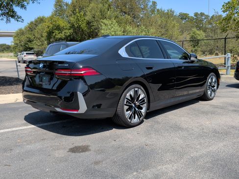 Used 2026 BMW i5 eDrive40 RWD image 7