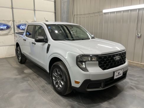 Used 2025 Ford Maverick XLT w/ Equipment Group 302A image 1