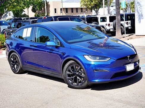 Used 2023 Tesla Model X AWD/4WD image 3