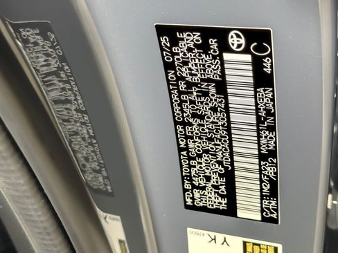 Used 2026 Toyota Prius Plug-In Hybrid image 27