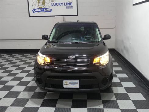 Used 2017 Kia Soul w/ Convenience Package image 3