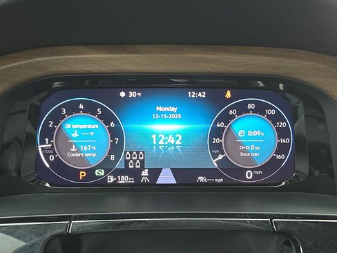 Used 2024 Volkswagen Atlas SE image 19