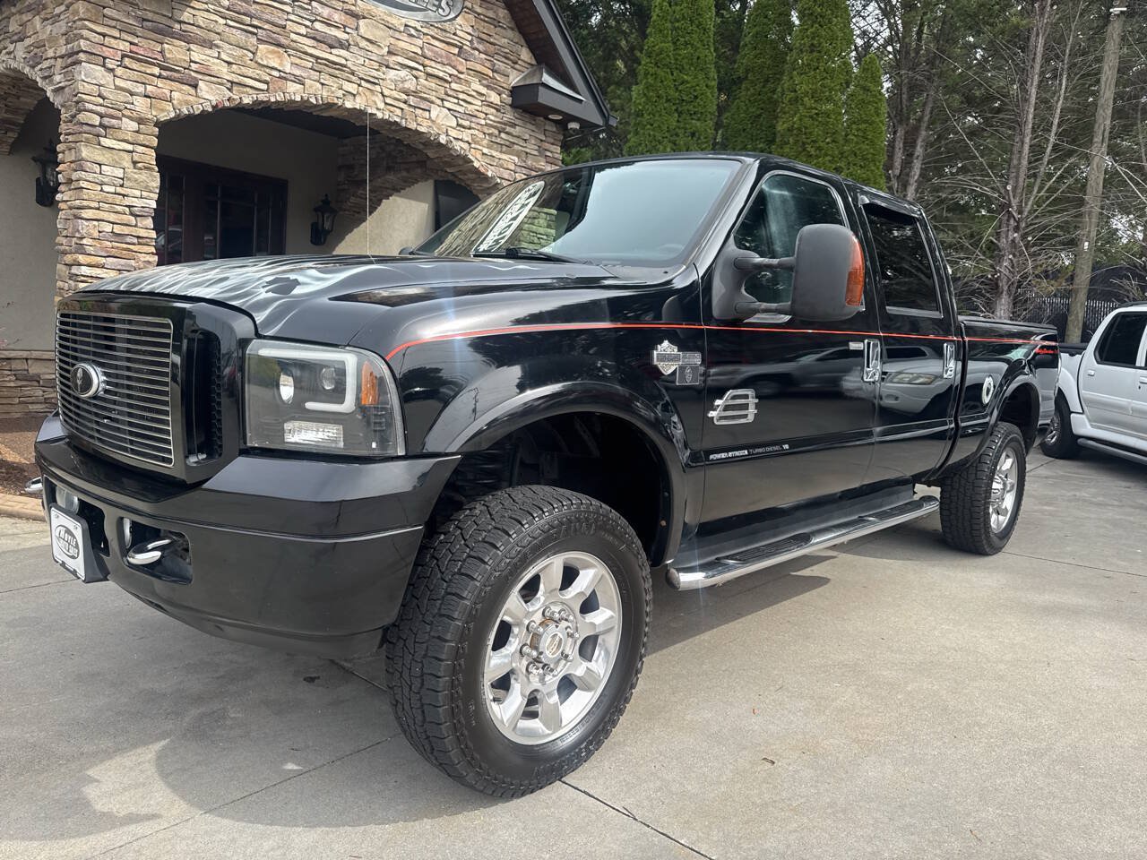 Used 2005 Ford F350 Lariat AWD/4WD image 4