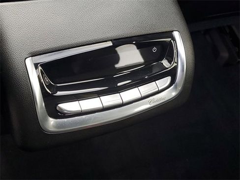 Certified 2024 Cadillac XT6 Luxury w/ LPO, Floor Liner Package image 32