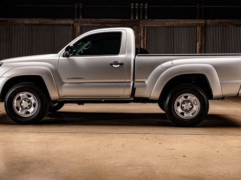 Used 2009 Toyota Tacoma PreRunner image 5