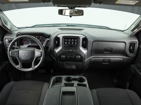 Used 2021 Chevrolet Silverado 1500 Custom Trail Boss AWD/4WD image 29