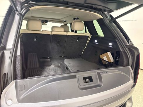 Used 2024 Land Rover Range Rover SE AWD/4WD image 11