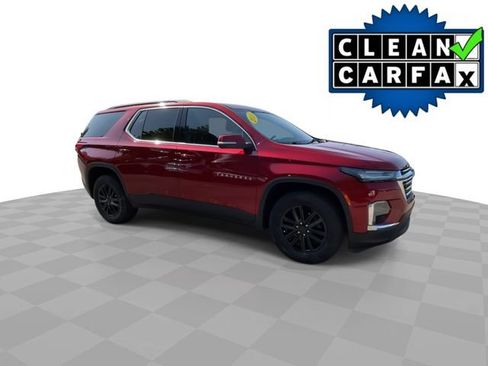 Used 2023 Chevrolet Traverse LT FWD image 2