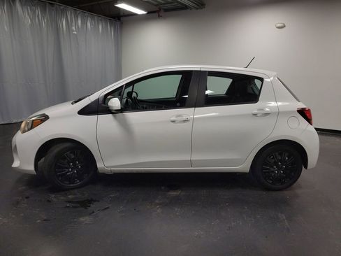 Used 2016 Toyota Yaris L image 5