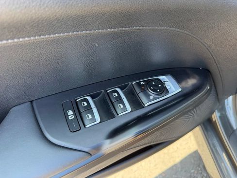 Used 2025 Kia K5 LXS FWD image 21