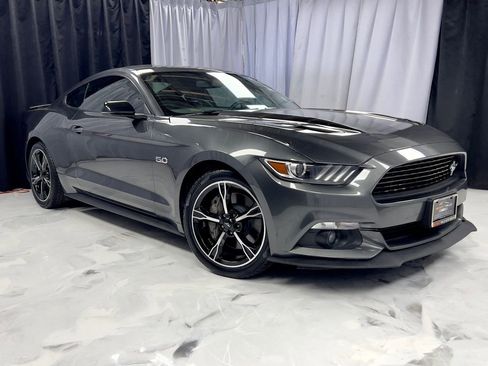 Used 2016 Ford Mustang GT Premium w/ Equipment Group 401A image 4