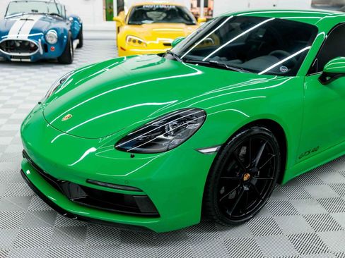 Used 2023 Porsche 718 Cayman GTS RWD image 12