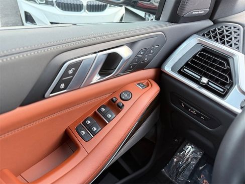 Used 2025 BMW X5 xDrive40i image 29