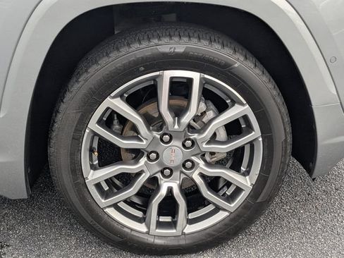 Used 2024 GMC Terrain Denali w/ Denali Premium Package AWD/4WD image 13