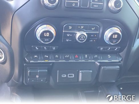 Used 2021 GMC Sierra 1500 AT4 w/ AT4 Value Package AWD/4WD image 19