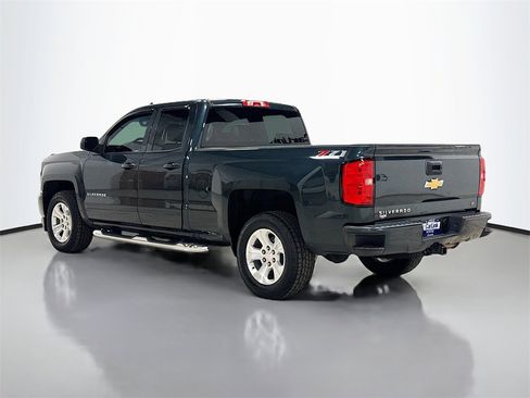 Used 2018 Chevrolet Silverado 1500 LT w/ All Star Edition image 4