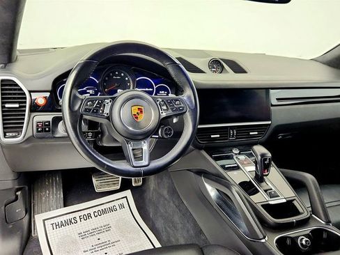 Used 2020 Porsche Cayenne Turbo image 13