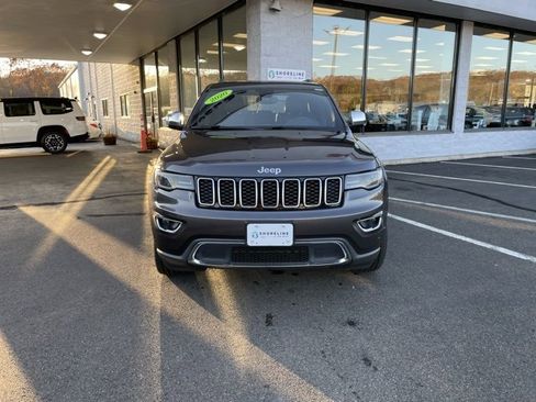 Used 2020 Jeep Grand Cherokee Limited w/ Luxury Group II image 2