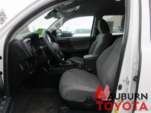 Used 2022 Toyota Tacoma SR image 10