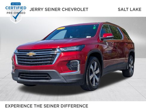 Certified 2022 Chevrolet Traverse LT w/ LT Premium Package AWD/4WD image 1