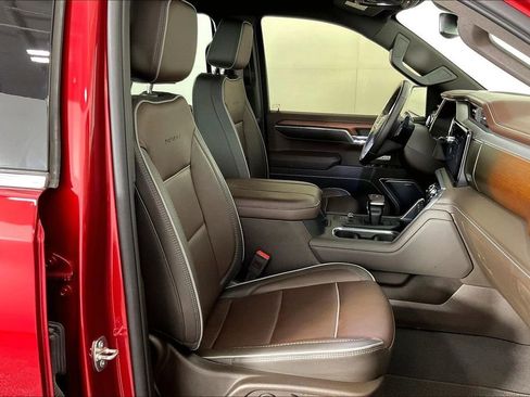 Used 2023 GMC Sierra 1500 Denali AWD/4WD image 9