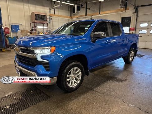 Used 2025 Chevrolet Silverado 1500 LT AWD/4WD image 1